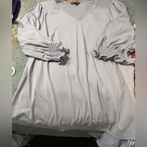 Soft gray Adrianna Papell 2x top